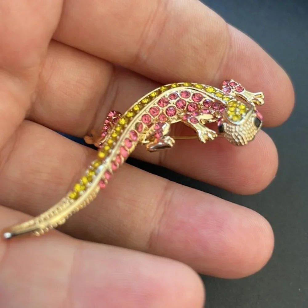 Saks Fifth Avenue Pink Yellow Crystal Lizard Brooch Gold Tone Pin